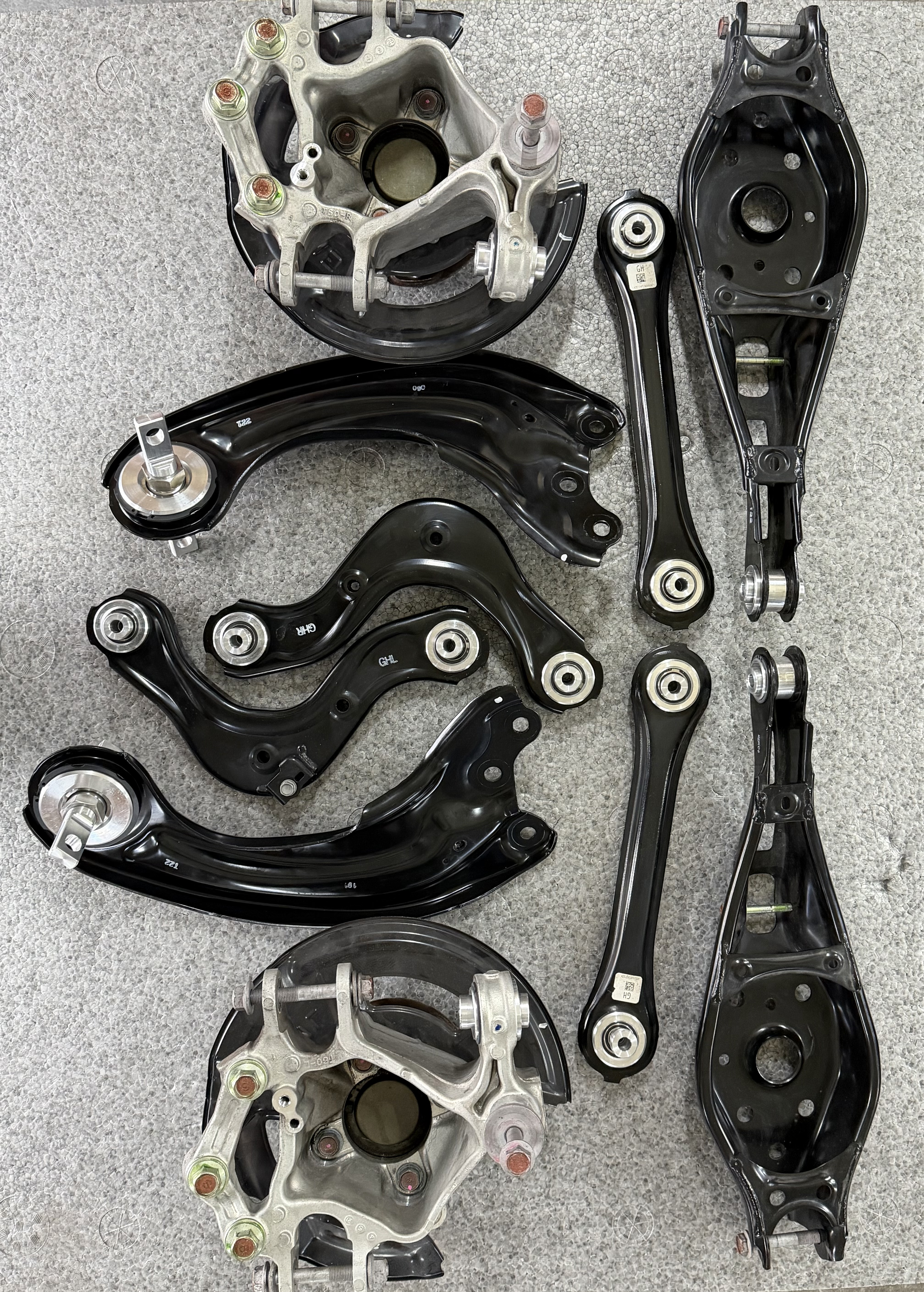 EL5/FK8　リアフルピロアームブッシュ